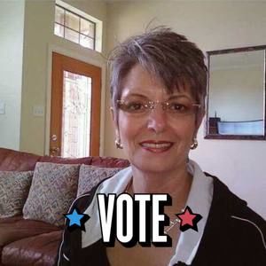 Meet your Posher, Debbie